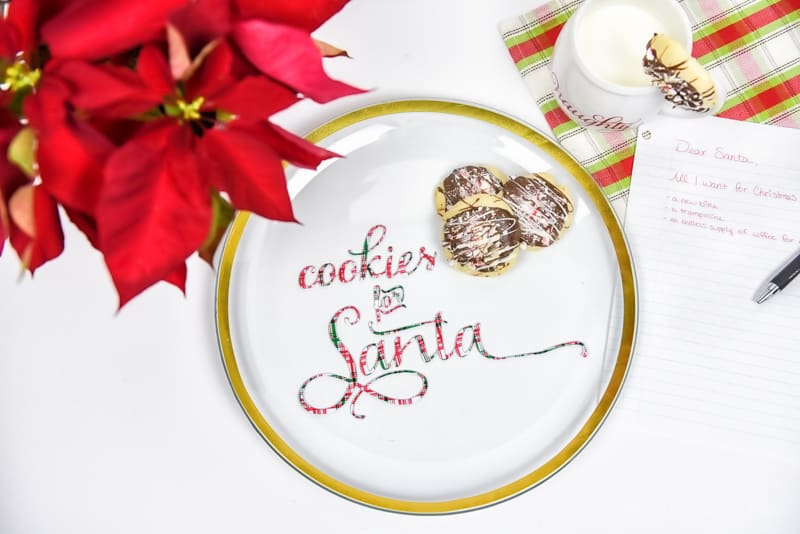 Vinyl Cookies for Santa Plate | Vinyl Crafts | Silhouette Cameo Crafts | Silhouette Cameo Vinyl Crafts | Christmas Crafts | Christmas Ideas