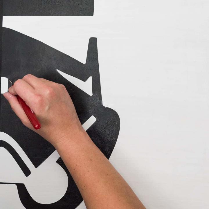 How to get clean paint lines when using a stencil with your Silhouette Cameo